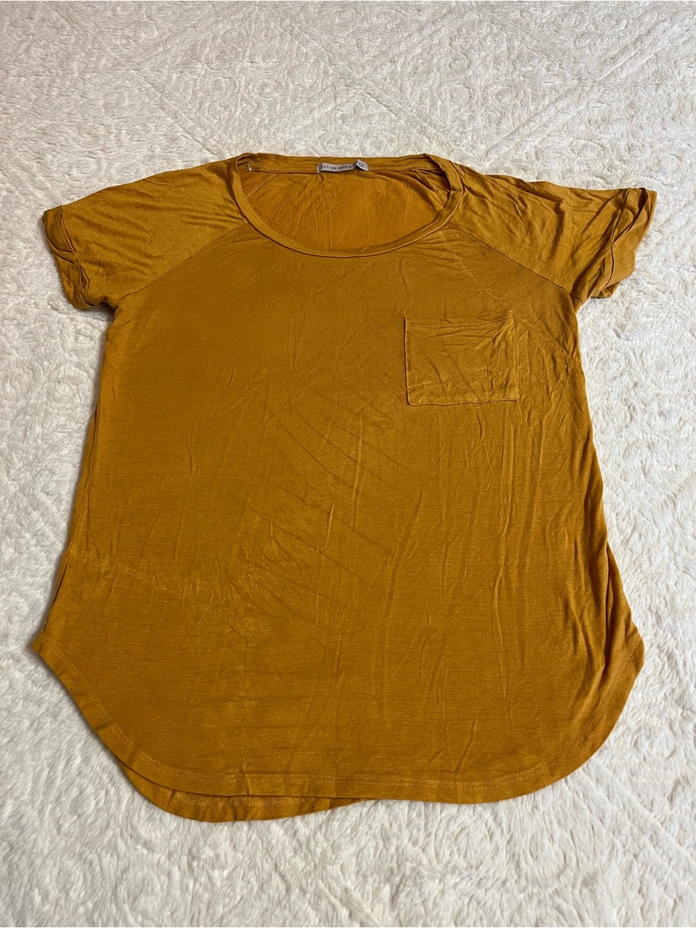 Active Basic Mustard Short-Sleeve Pocket Tee